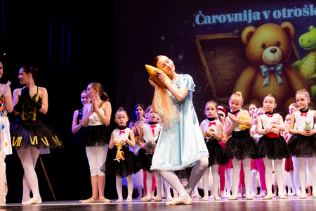 BALET- ČAROVNIJA V OTROŠKI SOBI 24.5.2025 - Valter Leban-6826